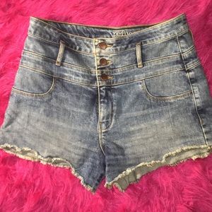 REFUGE || women’s blue jean shorts